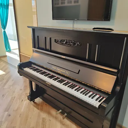 Self Check-in In The Heart Of