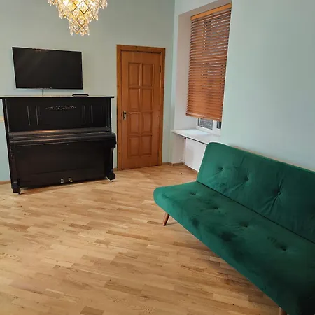 Self Check-in In The Heart Of Dzīvoklis Riga